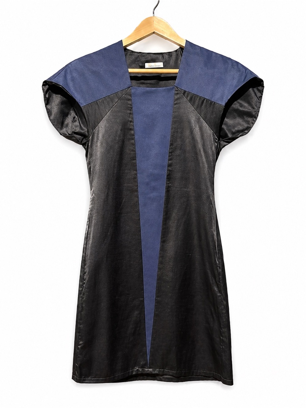 Stine Goya sculptural silk-blend dress